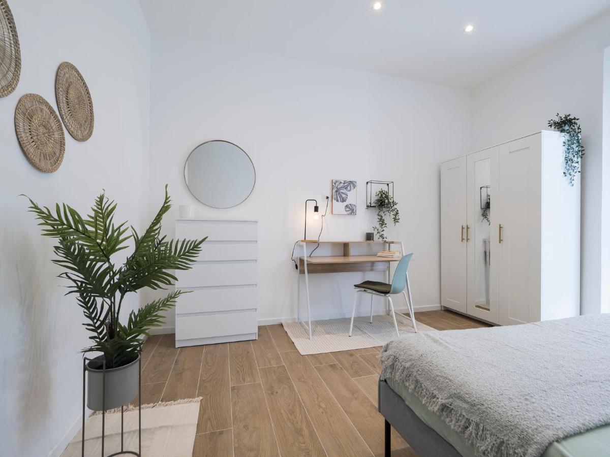 Casa Design Con A/C E Wifi_7 Minuti Ciampino Aeroportoアパートメント エクステリア 写真